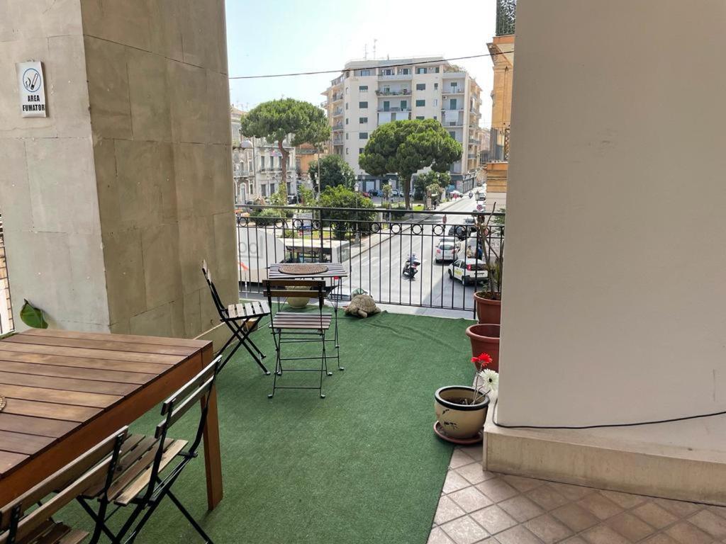 Locami Holiday&Rooms Suite Jolanda Catania Ngoại thất bức ảnh
