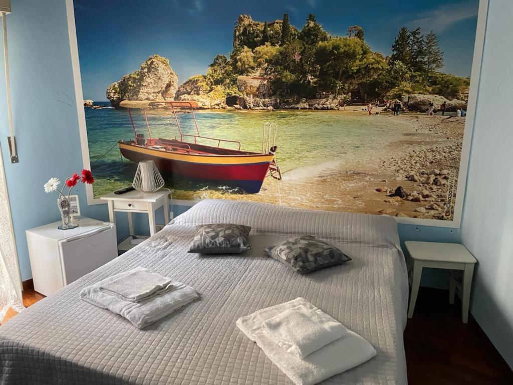 Locami Holiday&Rooms Suite Jolanda Catania Ngoại thất bức ảnh