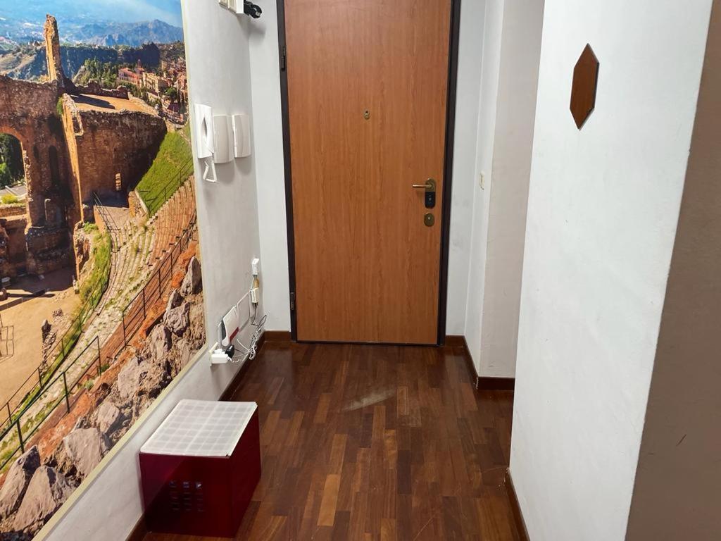 Locami Holiday&Rooms Suite Jolanda Catania Ngoại thất bức ảnh