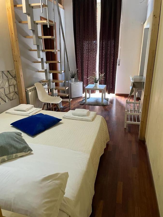Locami Holiday&Rooms Suite Jolanda Catania Ngoại thất bức ảnh